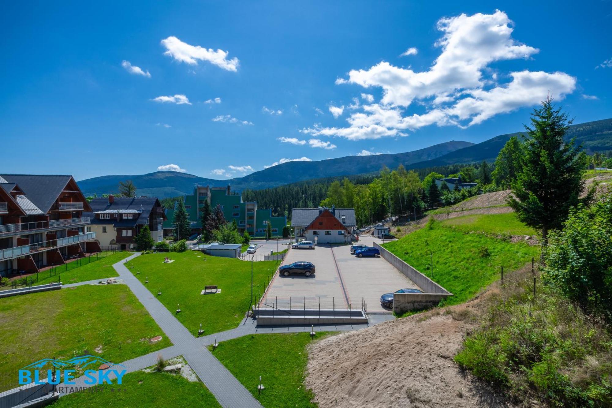 Apartamenty Bluesky - Karkonoska 13, Z Widokiem Na Gory, Blisko Szlakow I Wyciagow, W Zielonej Okolicy Karpacz Esterno foto